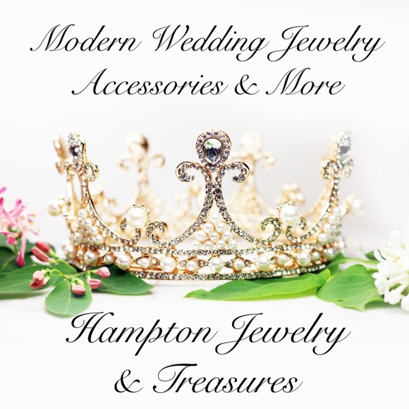 👑 Parisian Fleur de Lis Crystal & Pearl Crown - Picture 14 of 14